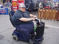     
: heavy-person-on-scooter.jpg
: 0
:	214.8 
ID:	132983